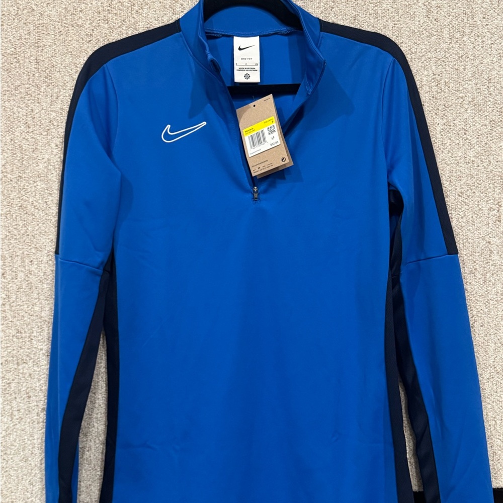 NIKE- Dri-Fit Half-Zip Pullover, Size Small. NWT. - Picture 1 of 3